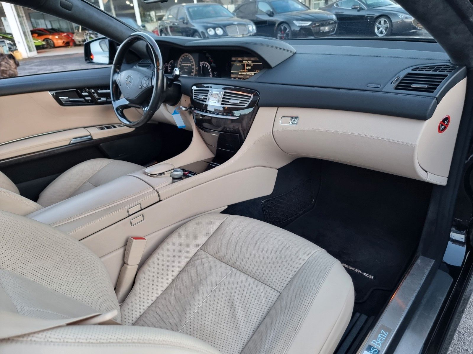 Fahrzeugabbildung Mercedes-Benz CL 500 AMG/Deutsch/Scheckheft/Massage/Top