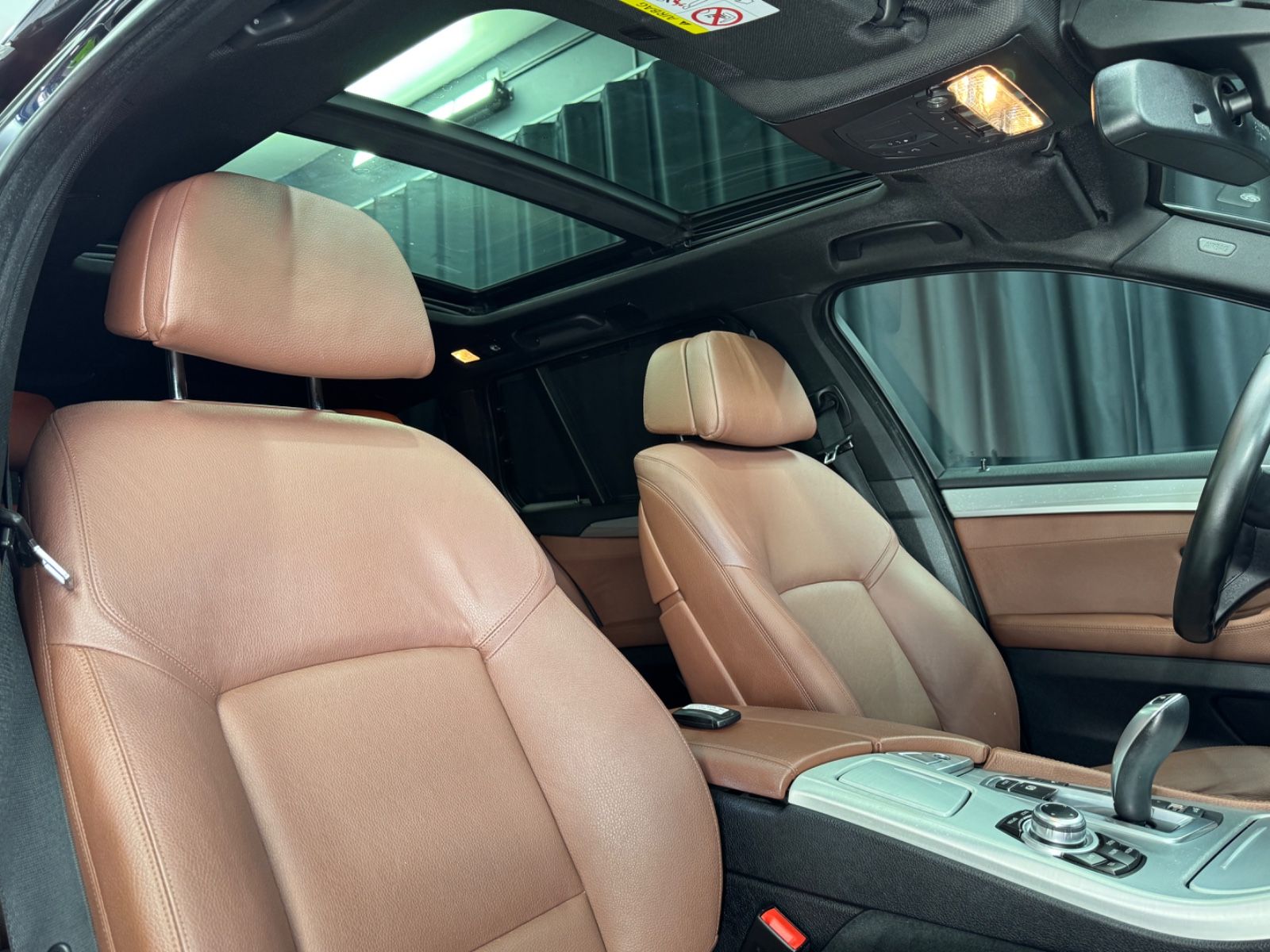 Fahrzeugabbildung BMW 535 d xDrive Touring|KOMFORTSITZE|PANO|M-PAKET|