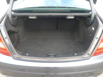 Bild 15 Mercedes-Benz C 180 C -Klasse Lim. C 180 CGI BlueEfficiency