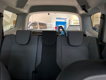 Ford Tourneo Courier Titanium WipaAHK