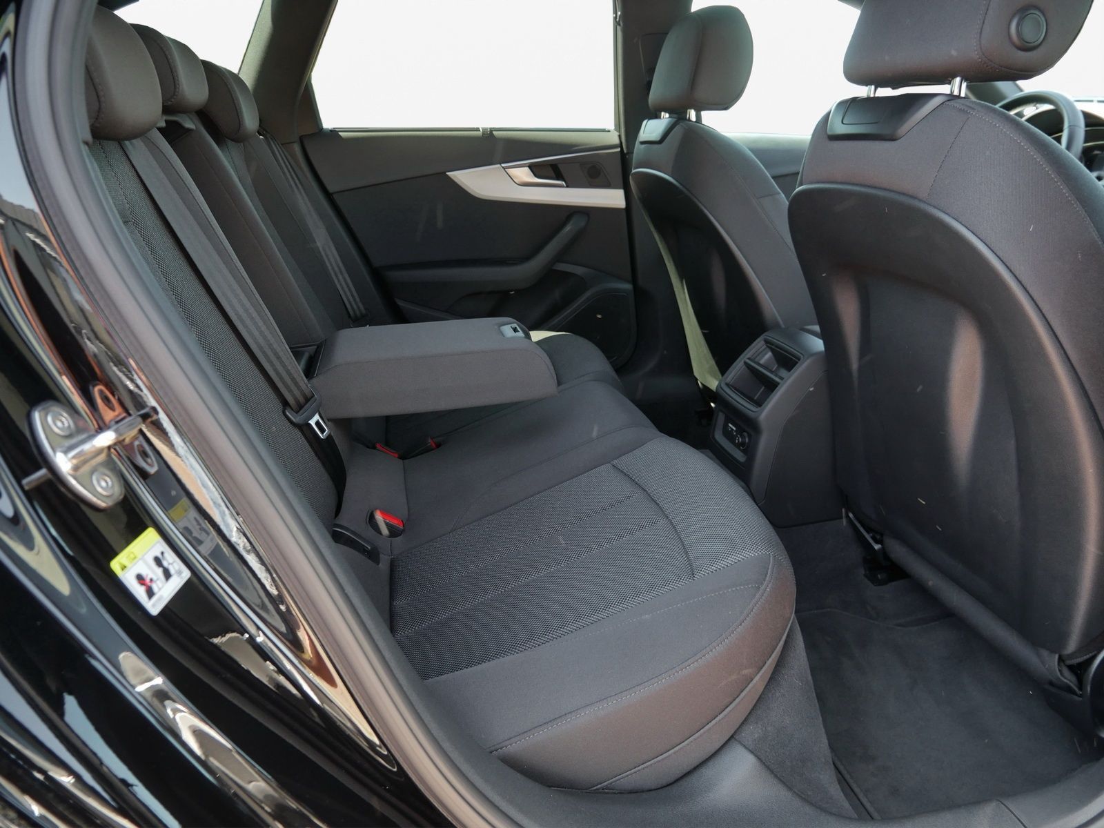Audi A4 - Bild 16