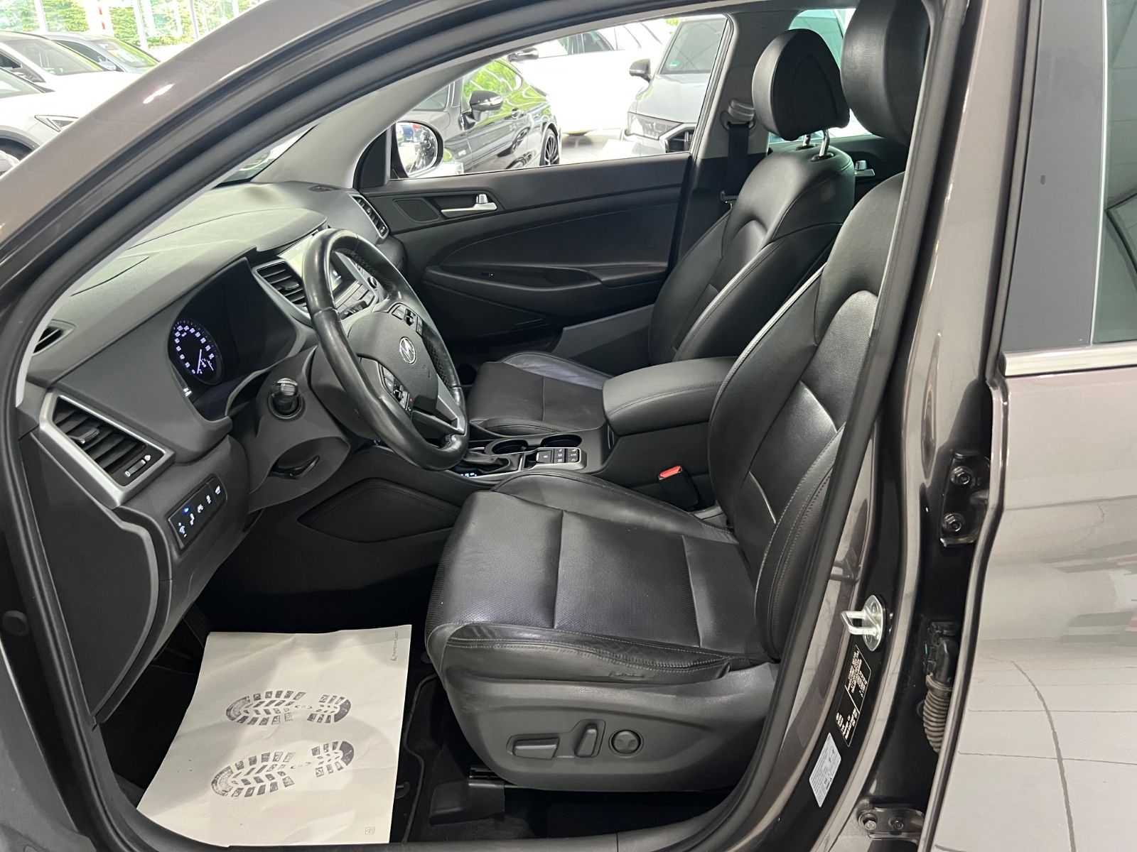 Fahrzeugabbildung Hyundai Tucson Premium 4WD *SITZBELÜFTUNG*4xSITZHEIZUNG*