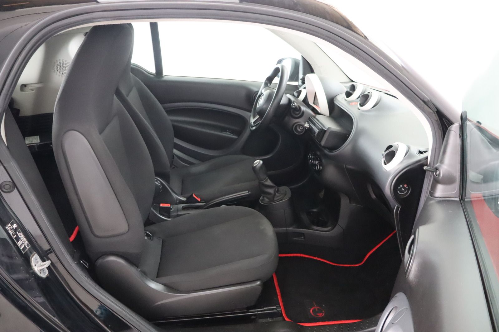 Fahrzeugabbildung Smart fortwo coupe * Navi * 1. Hand * HU/AU bis 04.27