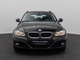 BMW 318d GeschwindigReg KlimaAut PDC AHK Nebelschein - BMW 318 aus 2011: 318d