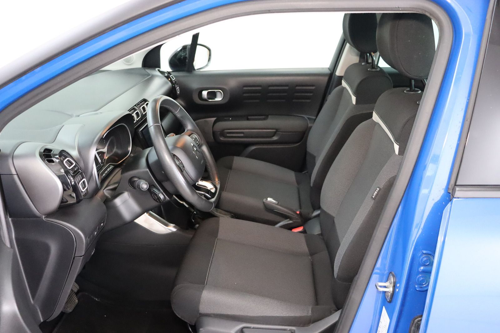 Fahrzeugabbildung Andere Citroën C3 Aircross HDi 120 Shine Automatik