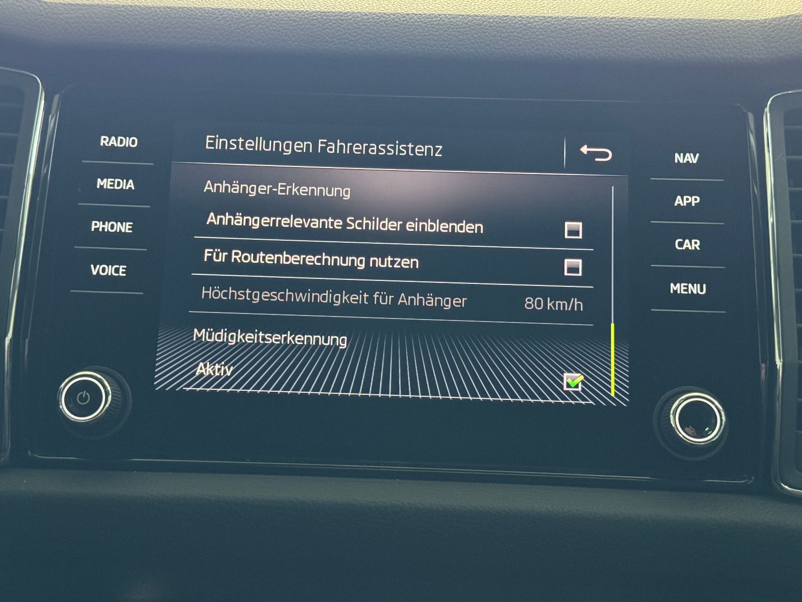 Fahrzeugabbildung SKODA Kodiaq 2.0 TDI DSG STYLE VIRTUAL ACC MEMORY AHK