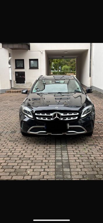 Image of Mercedes-Benz GLA 250