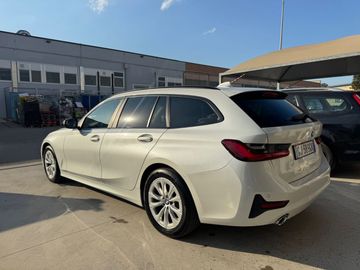 BMW 320 - 4