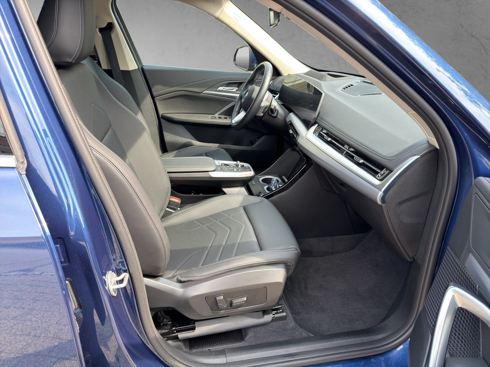 BMW X1 sDrive20i xLine 19 AHK 360°ACC HUD 1,59% foto 15