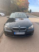 BMW 325 xi 6 Zylinder - BMW 325 aus 2006: 325xi