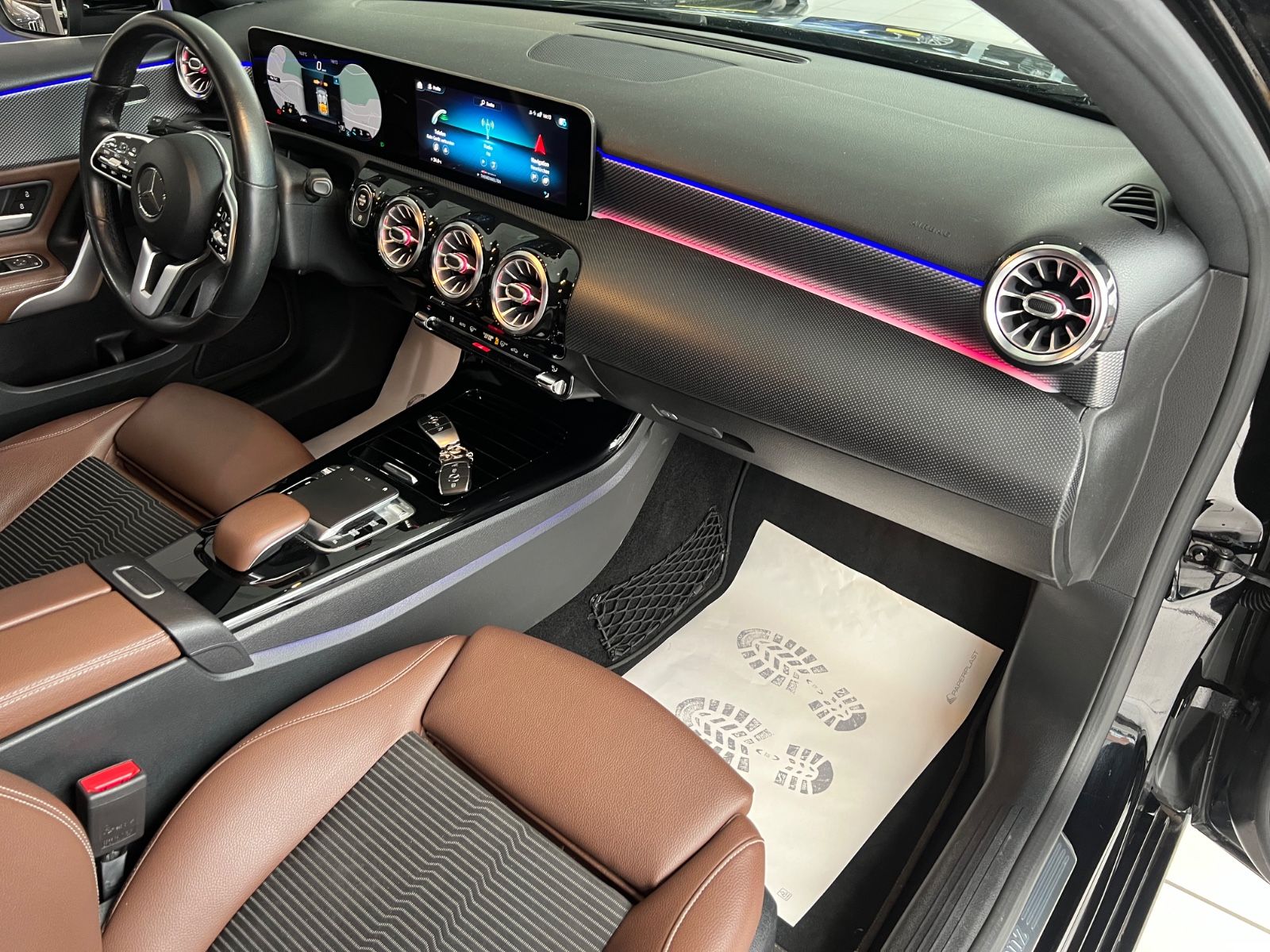 Fahrzeugabbildung Mercedes-Benz A 200 Lim. *AMBIENTE*LEDER-BRAUN* Exclusive *