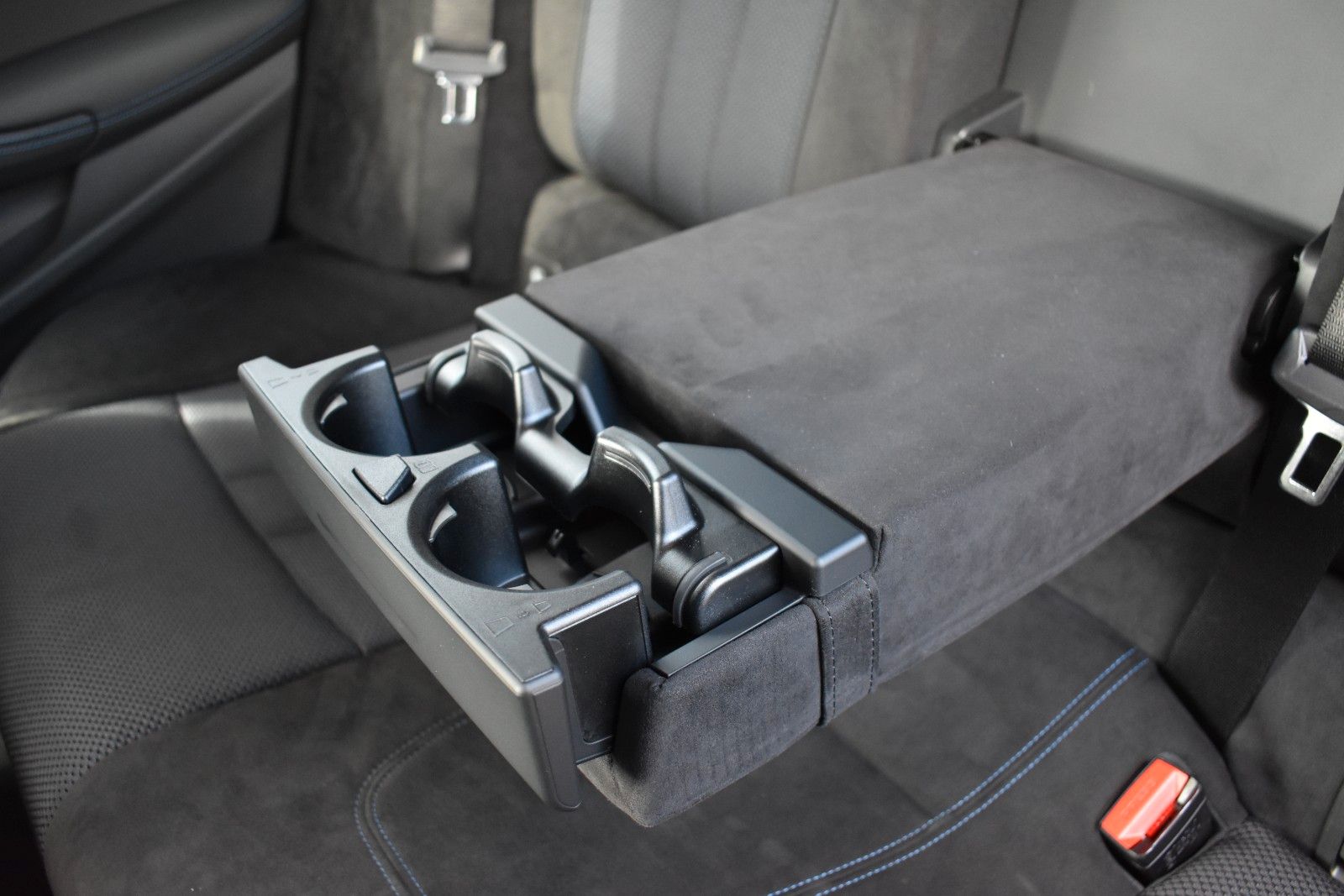 Fahrzeugabbildung BMW BMW 520d Touring  xDrive/M Sport/Anhänger/Shadow