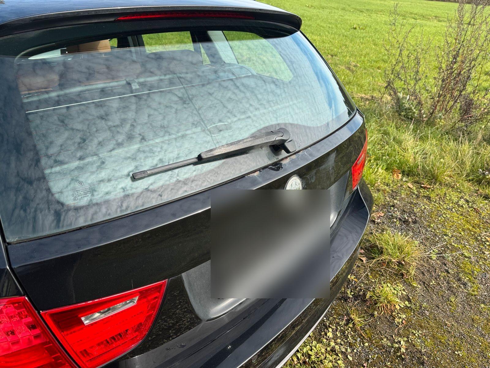 BMW 325 2011 — photo 12