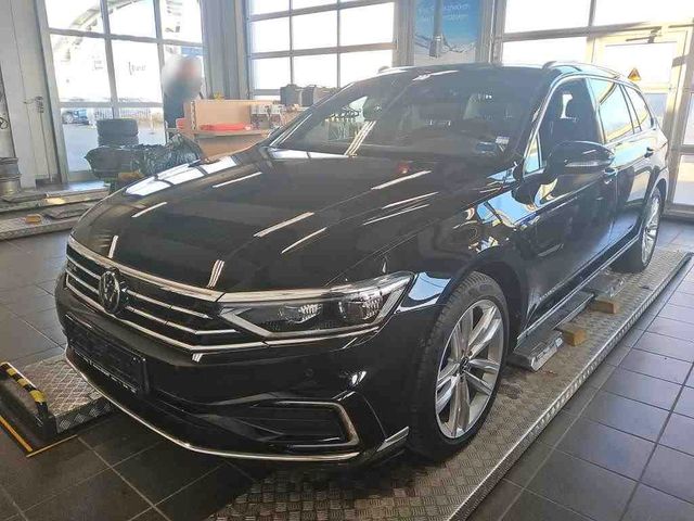 Volkswagen Passat Variant GTE*IQ.Light*Webasto*Virtual*AHK*