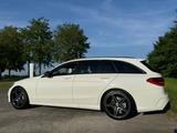 Mercedes-Benz C250d Kombi mit AMG-LINE - für Rollstuhlfahrer - mit Diesel-Antrieb: Behindertengerecht, Kombi