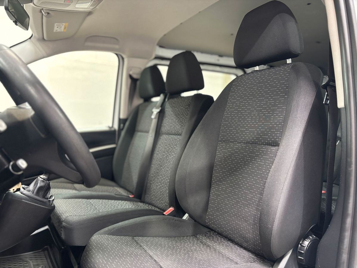 Fahrzeugabbildung Mercedes-Benz Vito Mixto 114 CDI Kompakt#Kamera#Navi#Klima#AHK