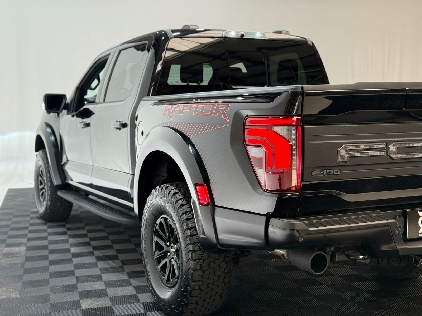 Fahrzeugabbildung Ford F-150 RAPTOR  EcoBoost®  3.5L V6 *MY26*