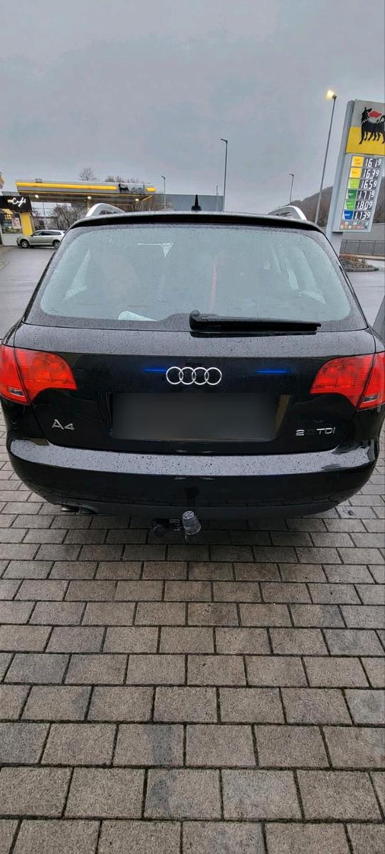 Audi A4 2006 — rear view