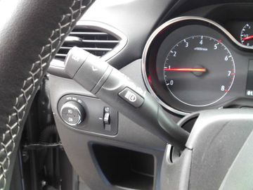 Bild 14 Opel Crossland (X) Crossland 1.2T LED PDC+Kam SHZ LHZ Navi-App AT