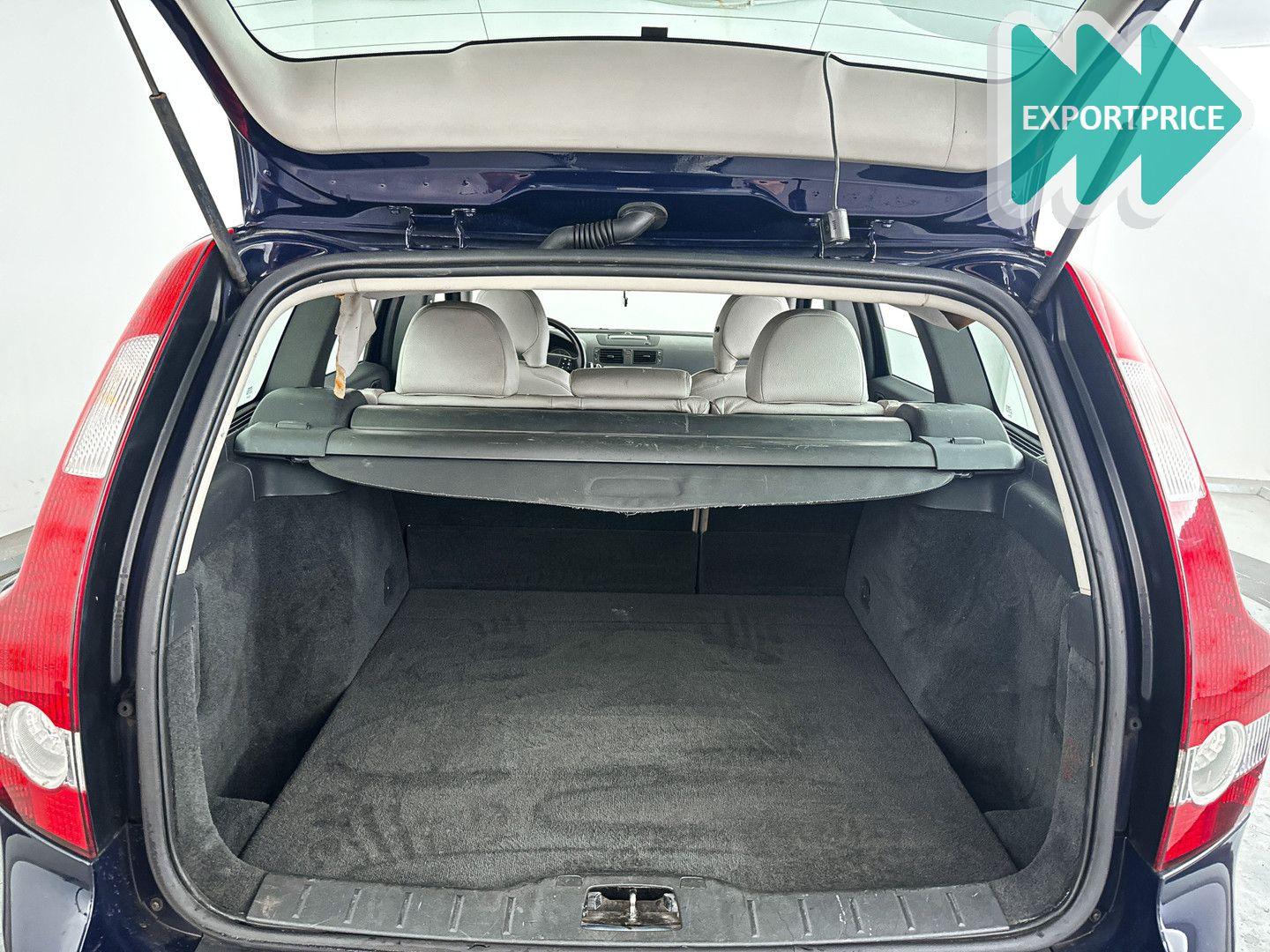 Volvo V50 2004 — photo 11