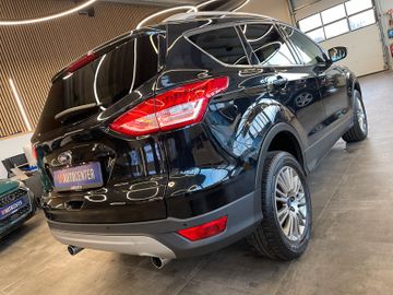 Ford Kuga Titanium *PANO*PDC*SHZ*BI-XENON*