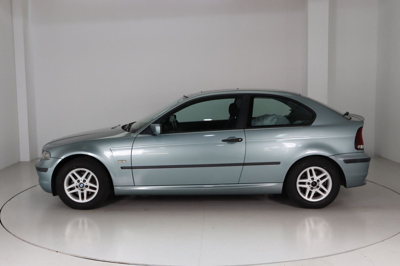 Fahrzeugabbildung BMW 316 ti compact Klima * Sitzhzg.* HU/AU bis 03.25