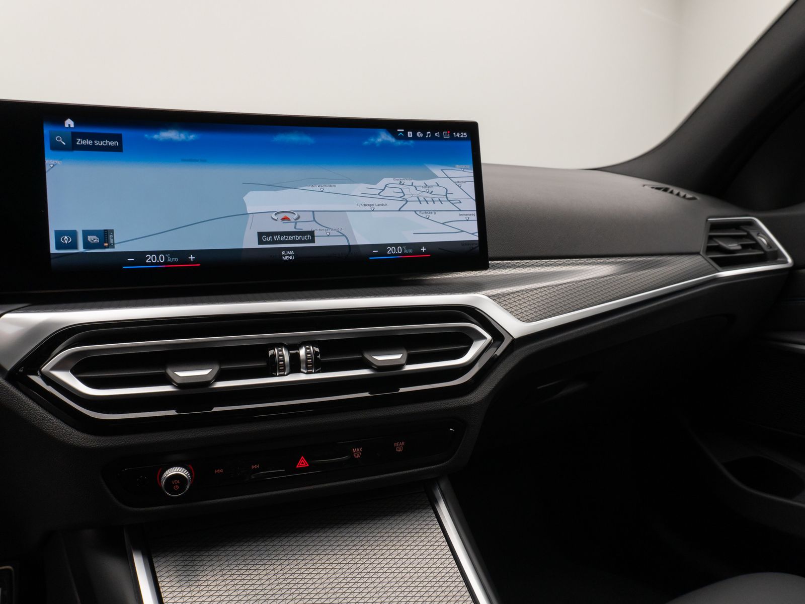 Fahrzeugabbildung BMW 330e M Sport Pro Kamera DAB CockPitPro Komfort