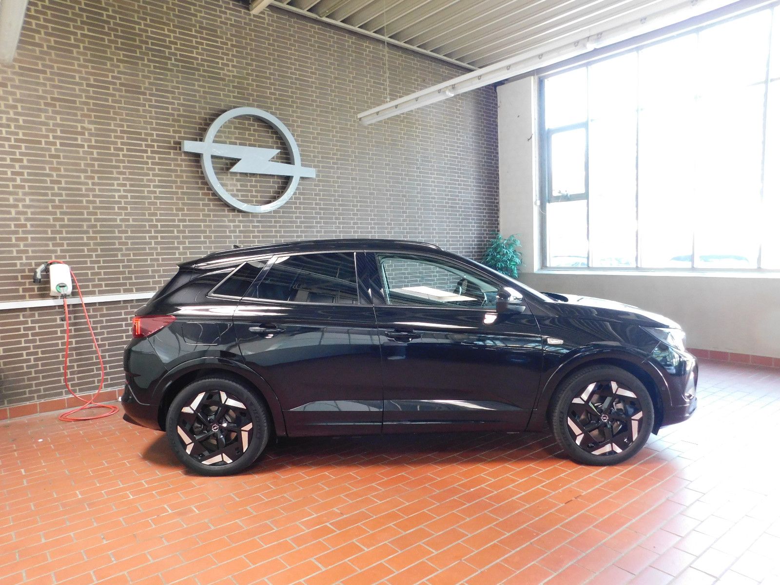 Opel Grandland GSe PlugIn Hybrid 4x4-Navi/Leder/Kam. imagem 2