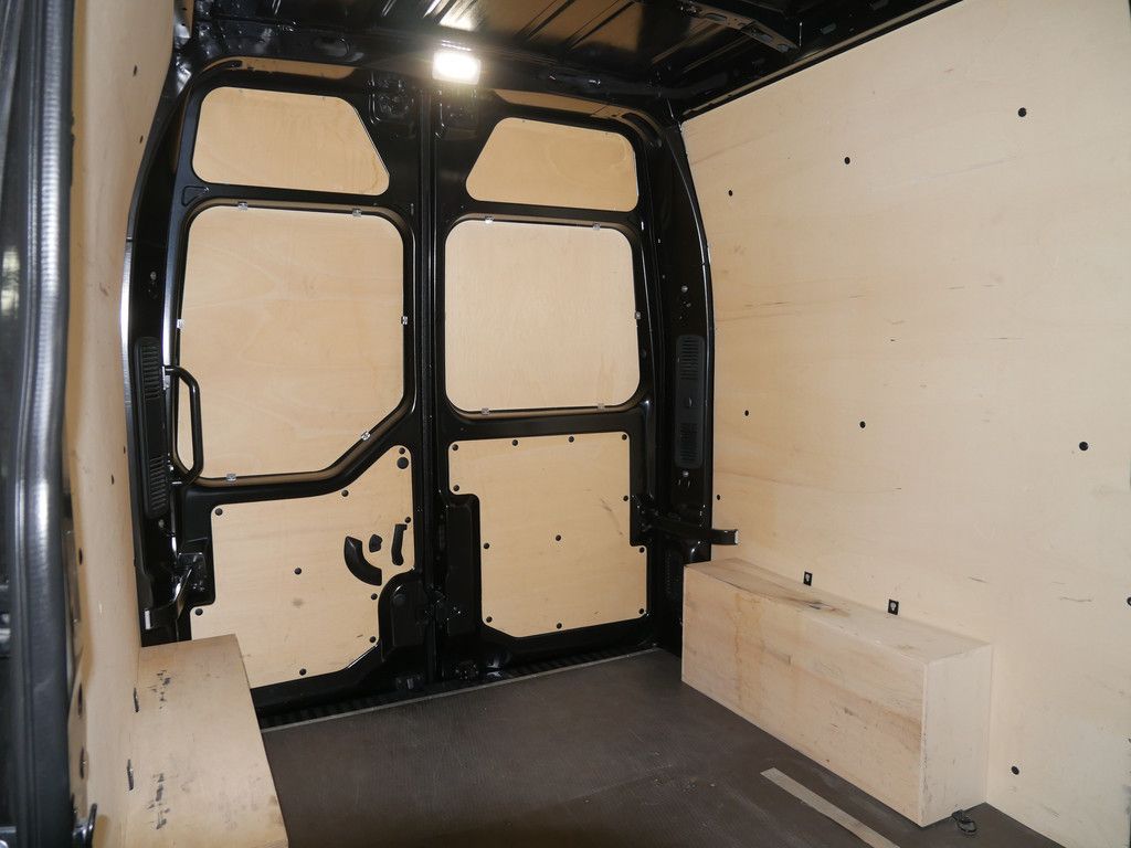 Fahrzeugabbildung Renault Master Kasten FWD Komfort L2H2 3,5t Automatik