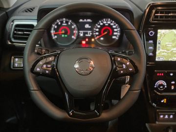 Fahrzeugabbildung Ssangyong Tivoli Fizz 1.5L Benzin **ALLRAD** Finanzierung
