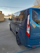 Ford Tourneo Custom Sport - Ford Tourneo Custom Sport mit Diesel-Antrieb