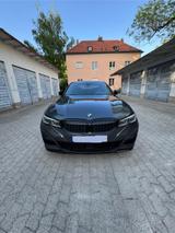 BMW 330i/M-Paket/Standheizung/Laser/checkheft - BMW 330 Gebrauchtwagen in München
