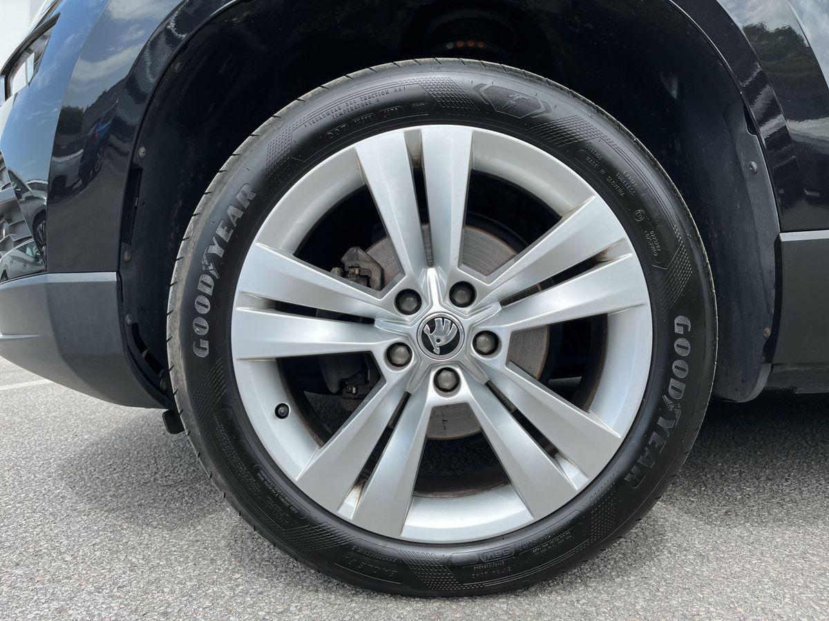 Skoda Karoq Style 1.5TSI / STANDHEIZ./SMARTLINK/8-fach