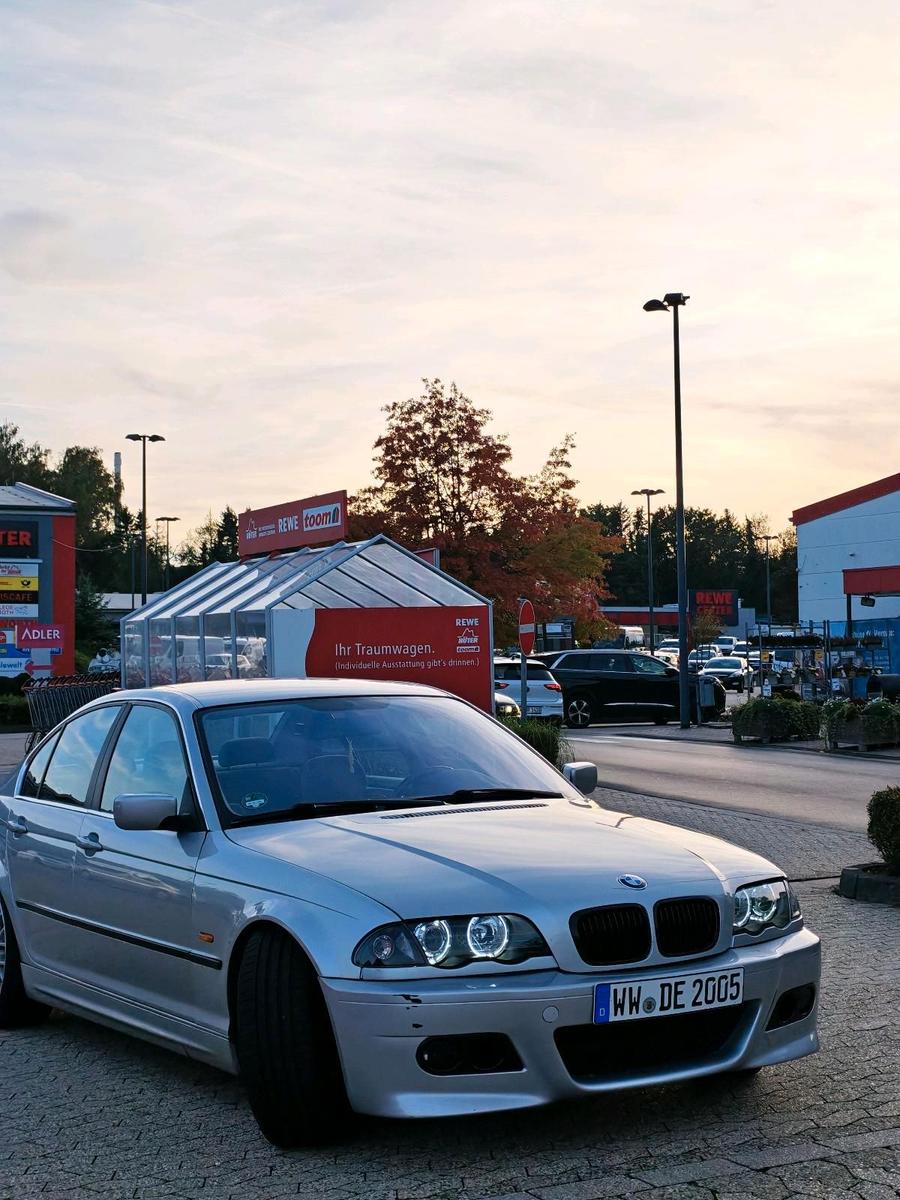 BMW 323
