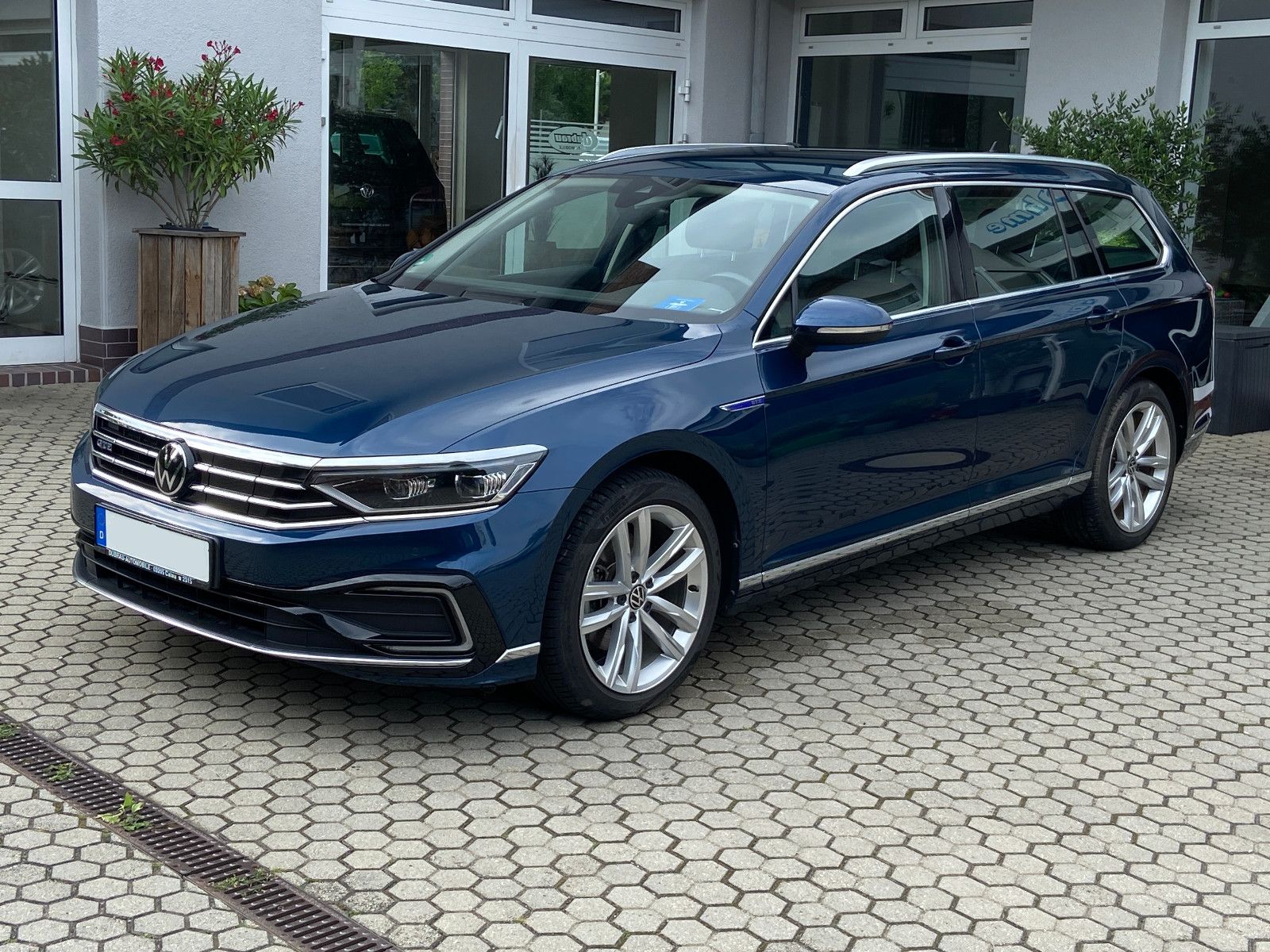 Volkswagen Passat Variant GTE, Elegance, AHK,