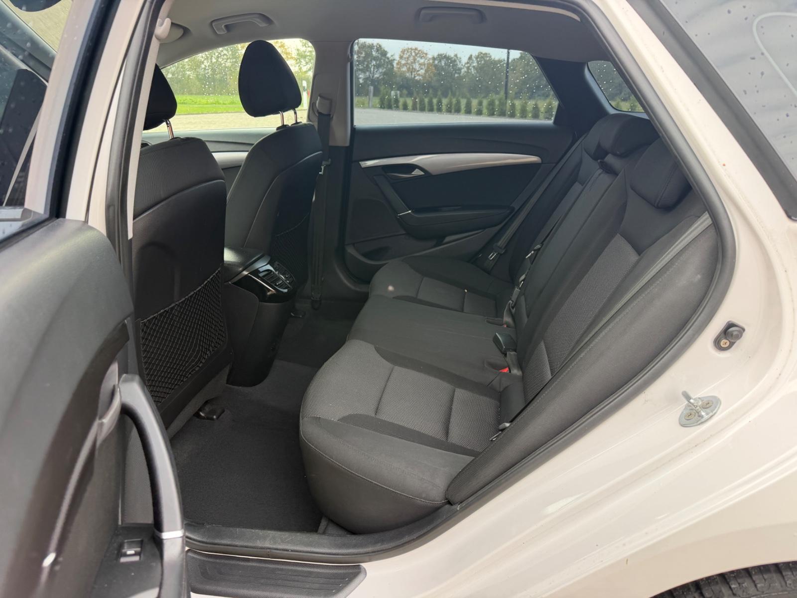 Hyundai i40 2015 — photo 14