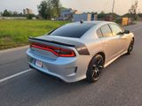 Dodge Charger Daytona 5.7L V8  - Dodge Charger mit Benzin-Antrieb: Limousine, 5.7