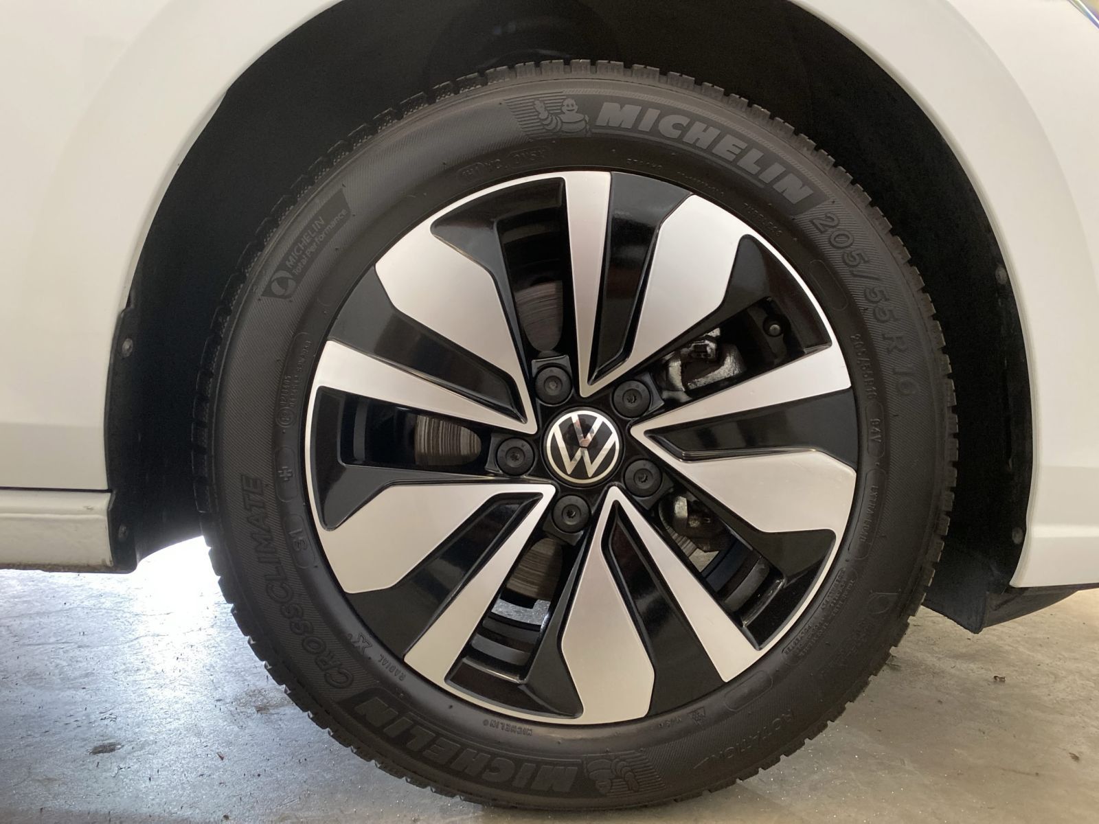Volkswagen Golf VIII 1.5 TSI Goal ACC LED Kamera Navi SHZ foto 4