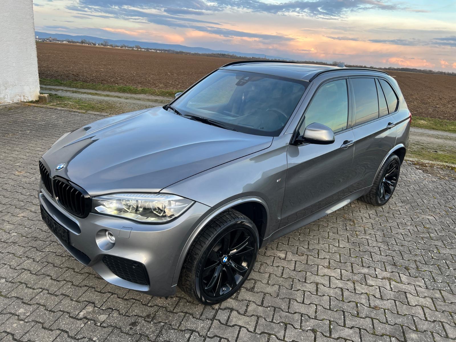 BMW X5 xDrive 30d*M-Sport*PANO*HUD*LED*DISPL.KEY*AHK