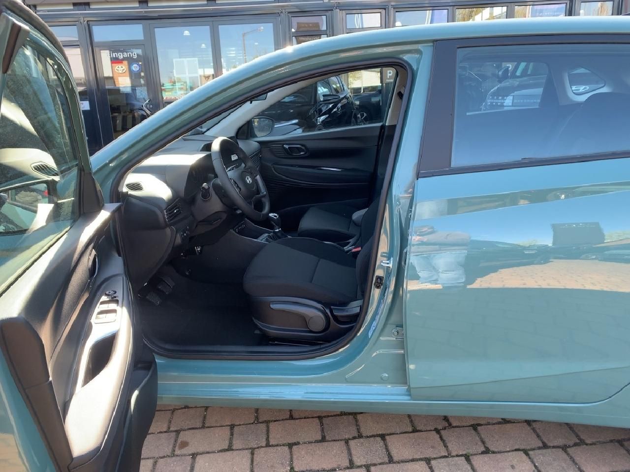 Fahrzeugabbildung Hyundai i20 Trend Komfort Bose POWERLEASING BIS 16.05 *