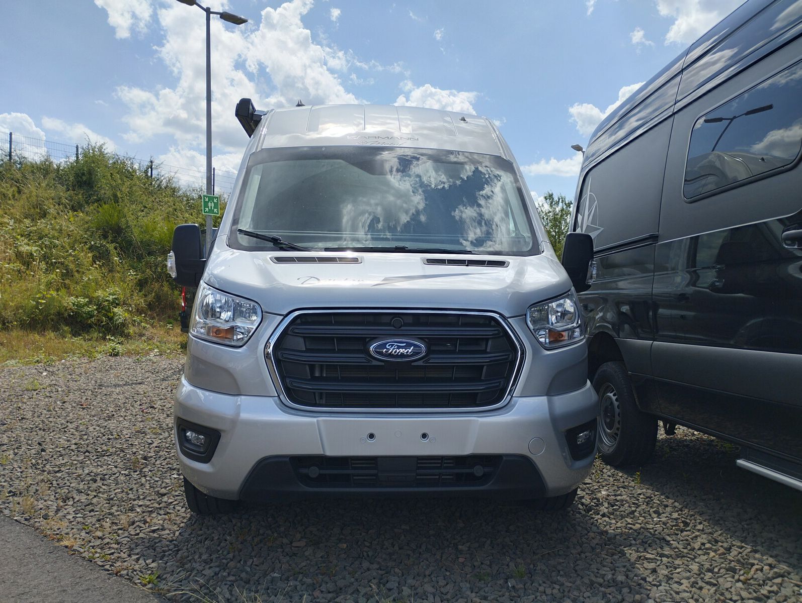 Fahrzeugabbildung Karmann Dexter 570 4x4
