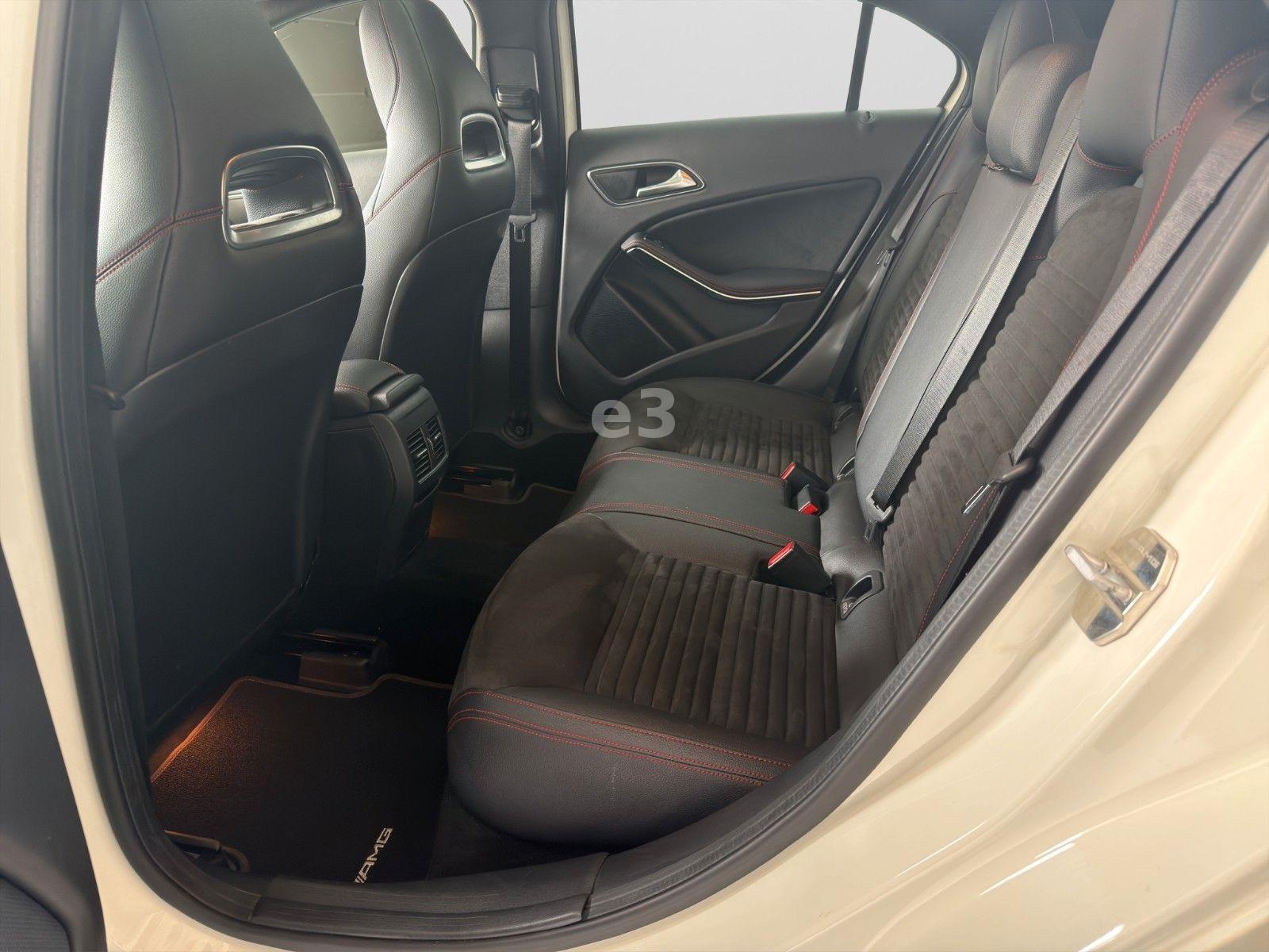 Mercedes-Benz A 250 AMG Sport (Line);KAMERA;SCHIEBEDACH;NAVI