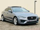 Jaguar XE R-Dynamic SE AWD 180 R-Design - Jaguar XE SE mit Diesel-Antrieb