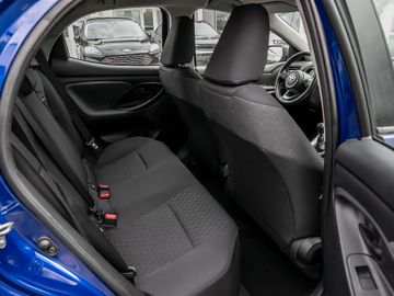 Toyota Yaris 1.5 Team Deutschland Kamera Navi LED