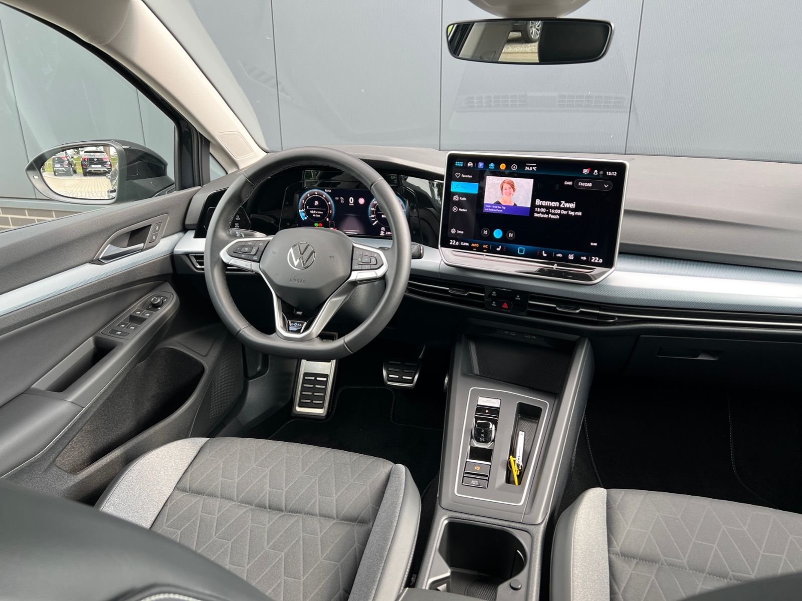 Fahrzeugabbildung Volkswagen Golf VIII Variant GOAL 1.5 eTSI DSG *AHK, LED, N