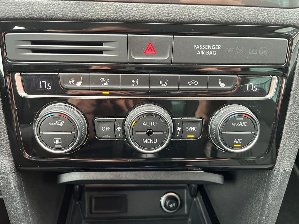 VW Golf Sportsvan 110 PS Allstar VW Golf Sportsvan 110 PS Allstar