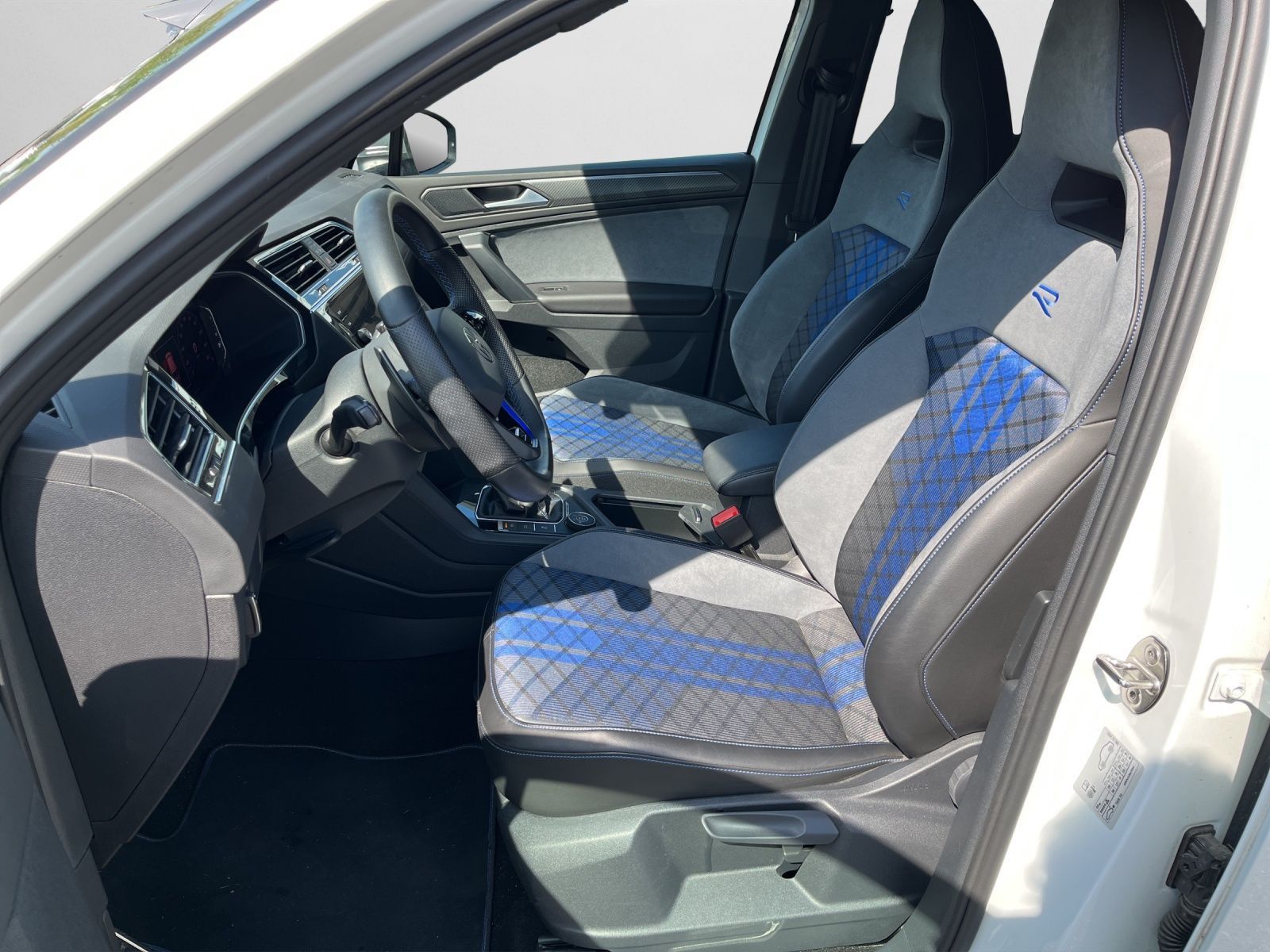 Volkswagen Tiguan - Bild 11