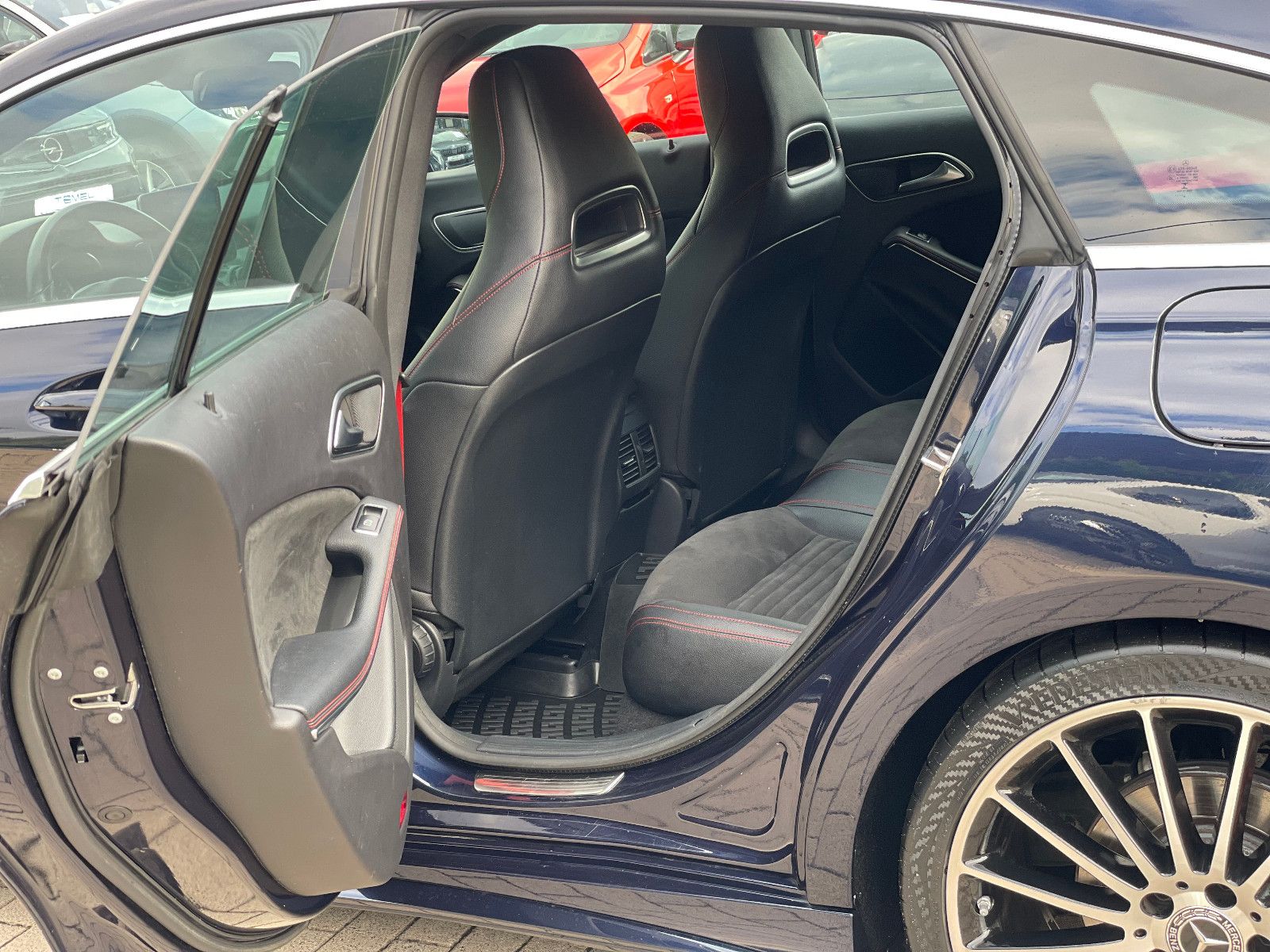 MERCEDES-BENZ CLA 250 Shooting Brake, 2018, Benzin, 218 PS