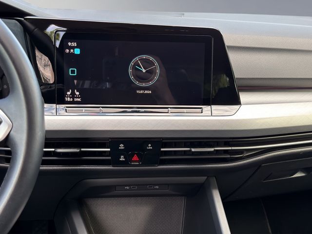 Golf VIII 1.0 eTSI Life DSG NAVI ACC STANDHZ LED