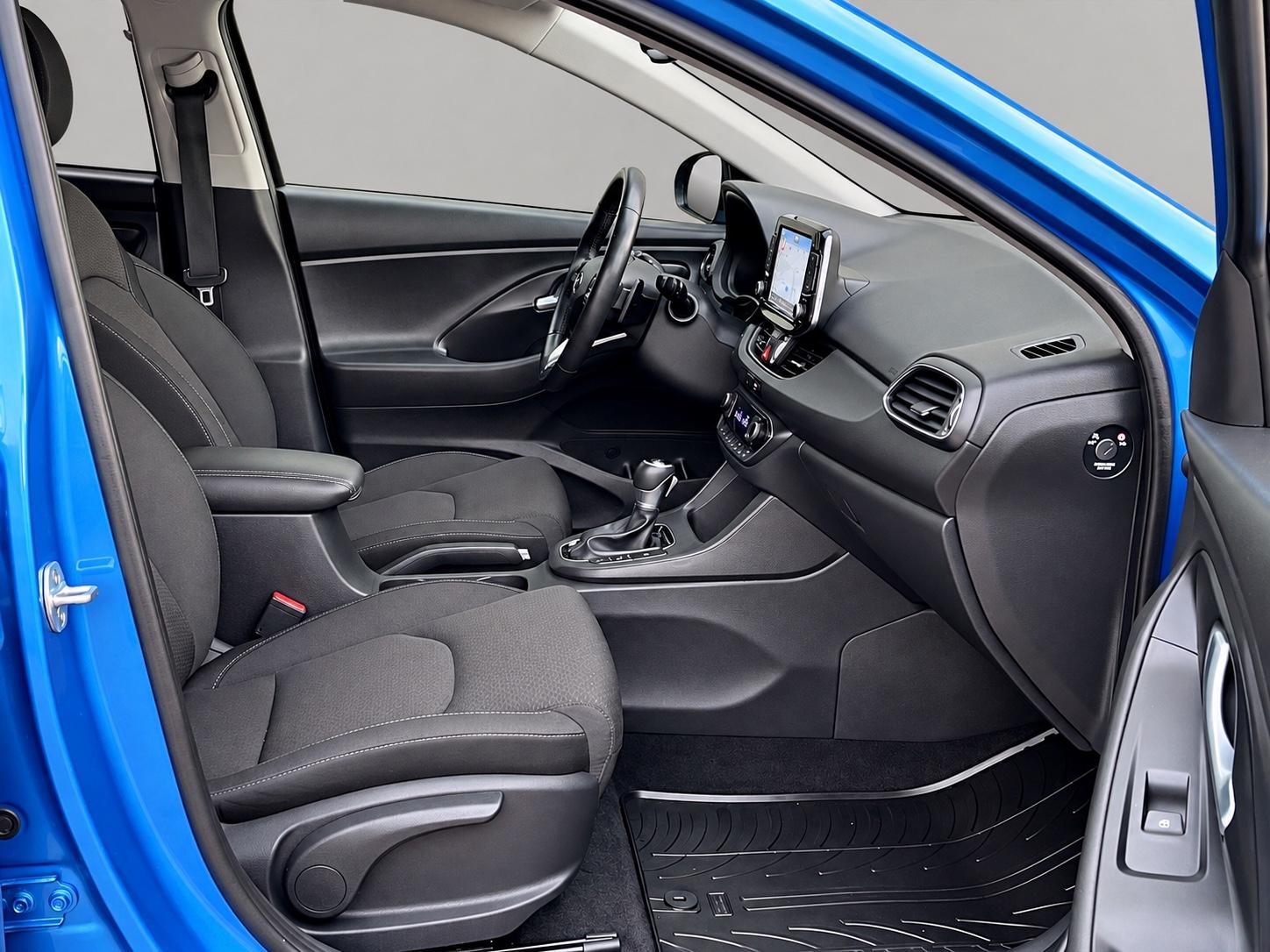 Hyundai i30 1,4 AUTOM. NAVI SITZHEIZ.SCHECKHEFT GARANTIE